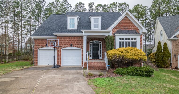 The Ultimate Checklist for Selecting a Garage Door Repair Service in Arvada