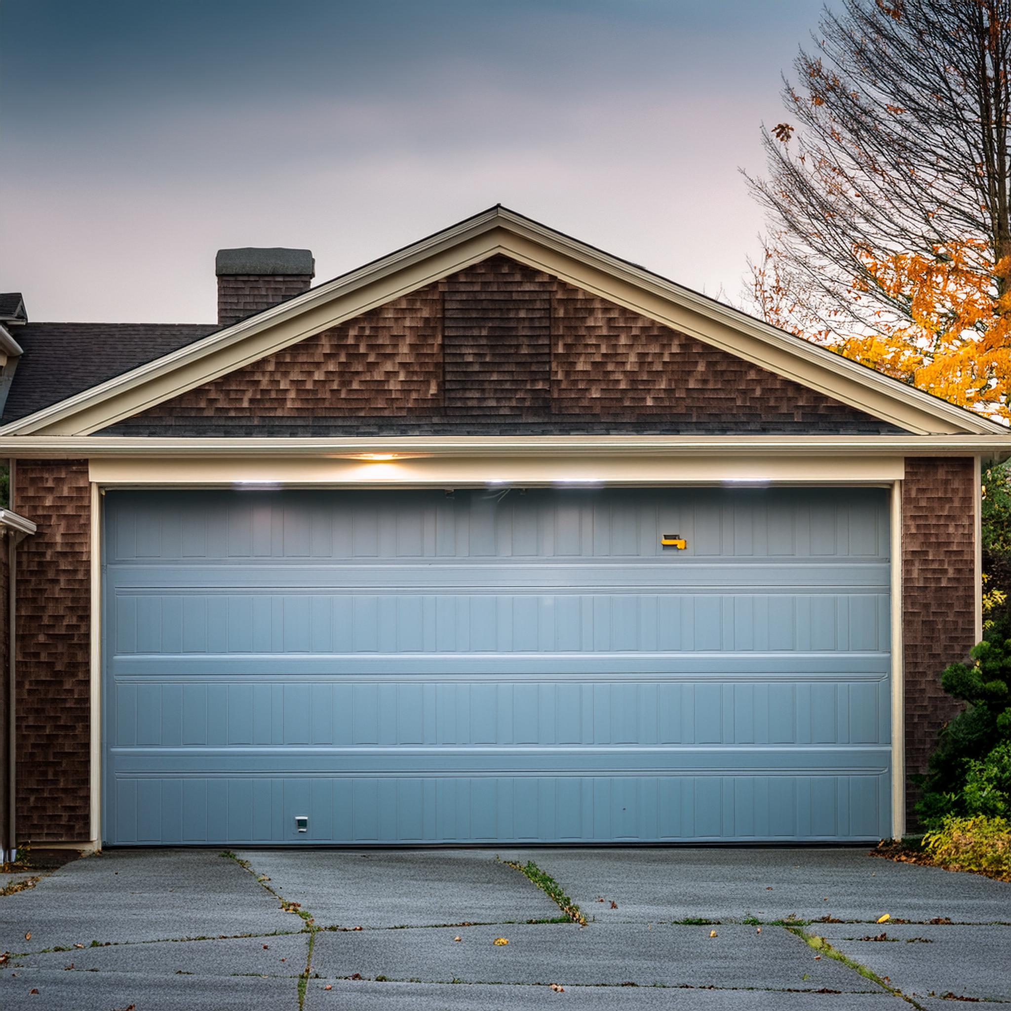 How to Choose the Right Garage Door Repair Service in Gaithersburg, MD